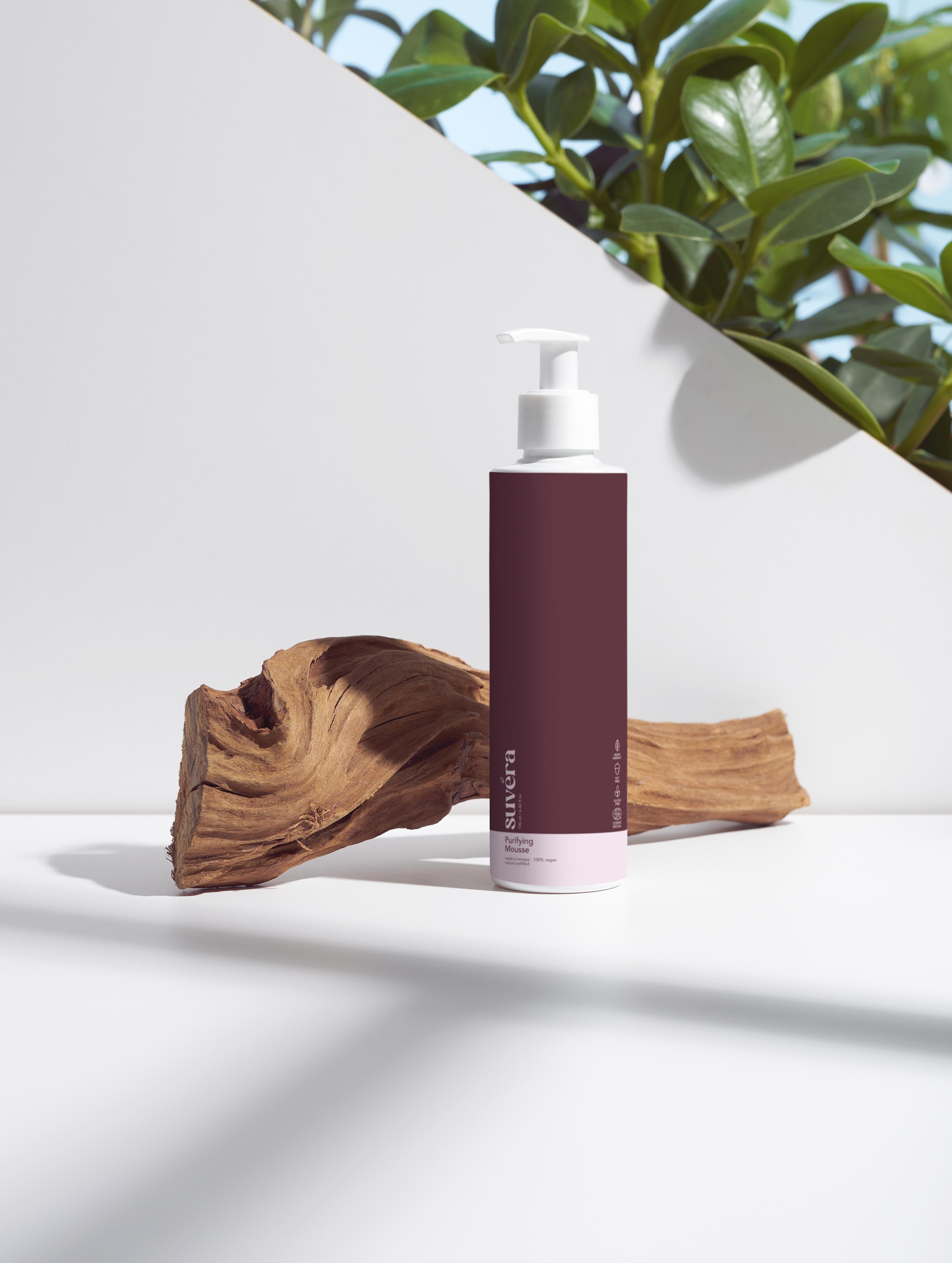 Cloud-soft foaming mousse with aloe and berry extract – Suvéra
