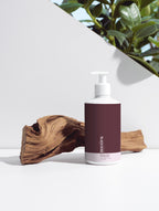 Nourishing hair treatment with Wheat Protein and Aloe